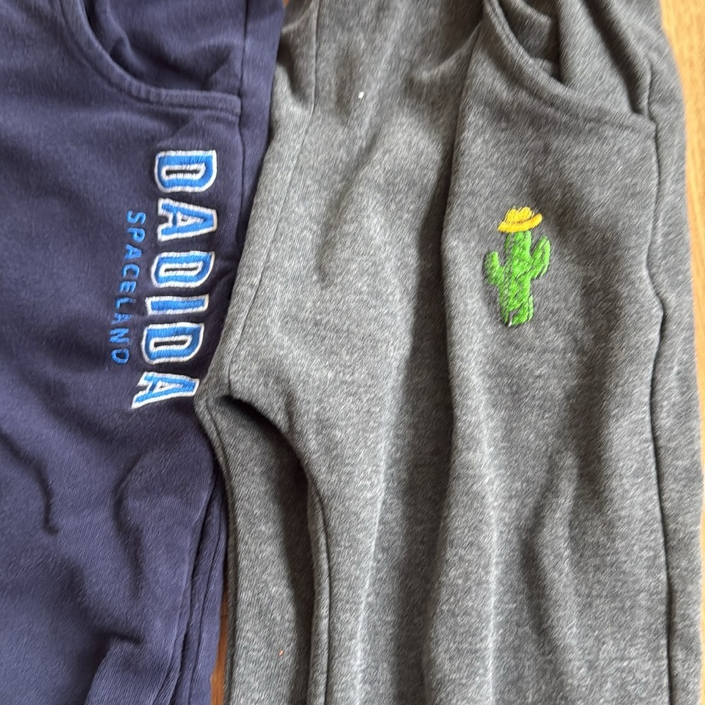 4-5T Bundle 9 kids pants and tops - Picture 8 of 9